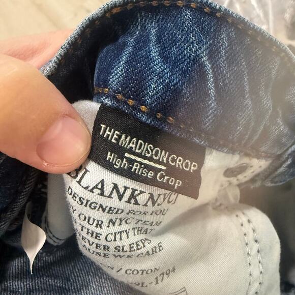 BLANKNYC The Madison Crop High Rise Crop Jeans Medium Wash Denim Size 24 - Picture 8 of 8